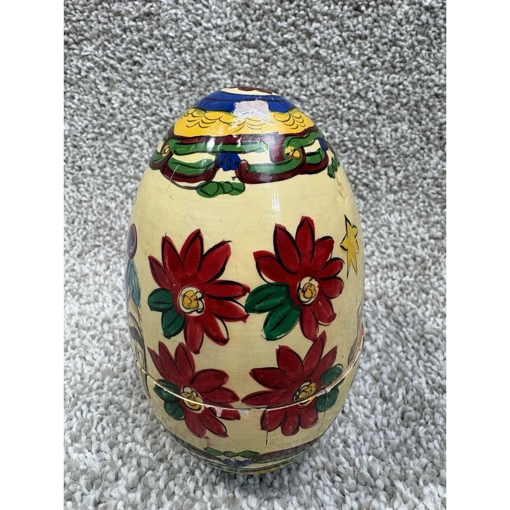 Hand Painted Wooden Nesting Eggs 5 Piece Set Folk Art Christmas‎ Vintage